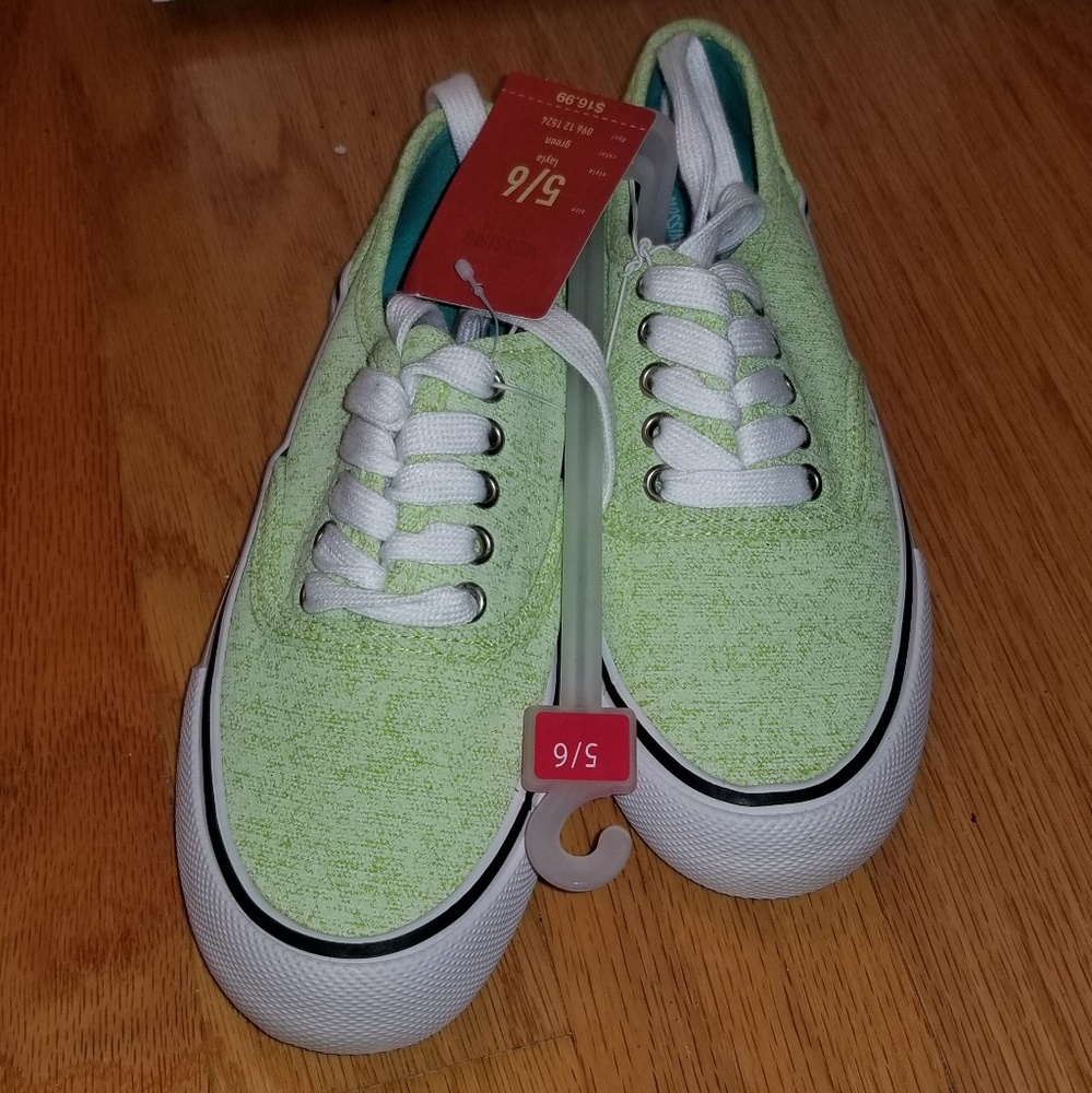 Mossimo, (NWT) Green Tennis Shoes
